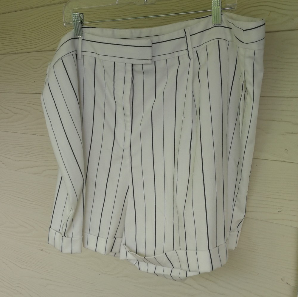 Forever 21 shorts